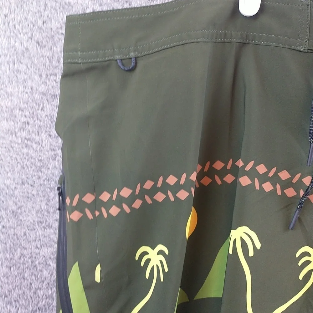 Roark Passage Primo 18 Island Time Boardshorts Dark Military Green Mens 40 RB429